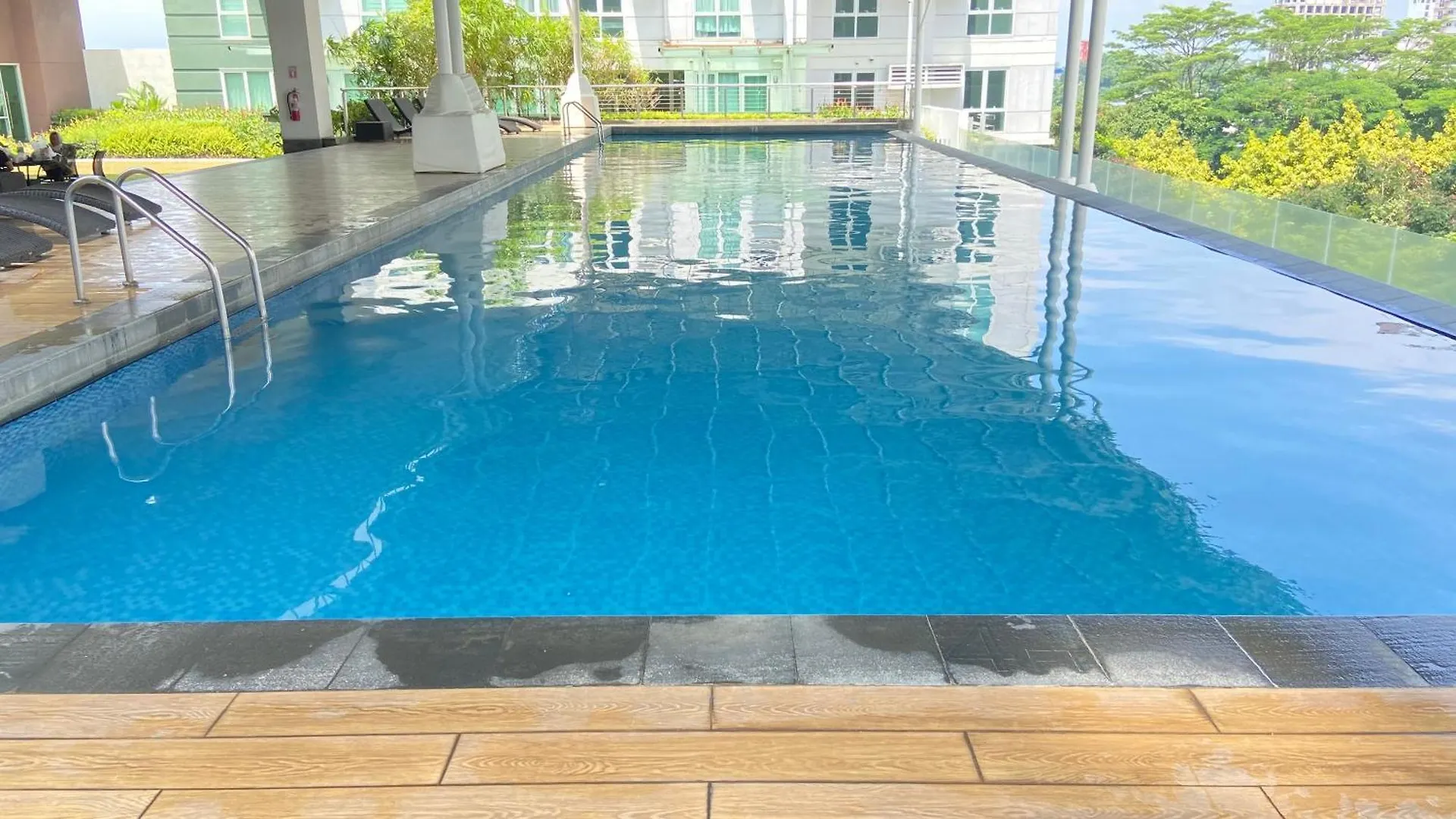 Abreeza T2#2612 Apartment Davao Philippines
